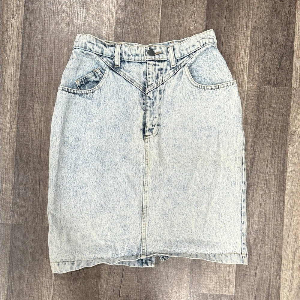 VTG TRUE BLUE  Denim Mini Skirt w/ Bow Detailing On Back